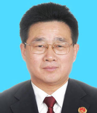 民事行政检察厅厅长 郑新俭