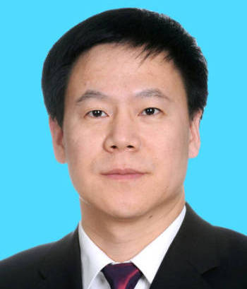公诉厅厅长 陈国庆