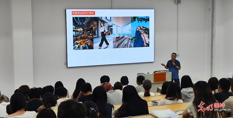 就业服务前移:从帮扶求职到陪伴领航 就业服务前移:从帮扶求职到陪伴领航