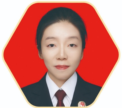 张艳琳.jpg 张艳琳.jpg