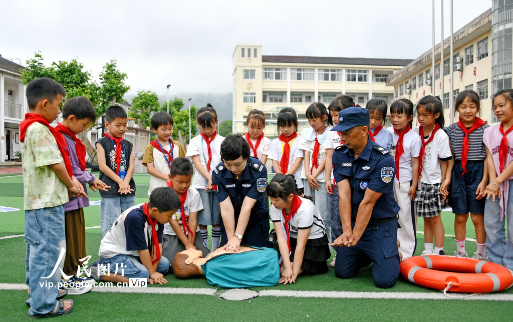 浙江仙居：防溺水安全教育进校园