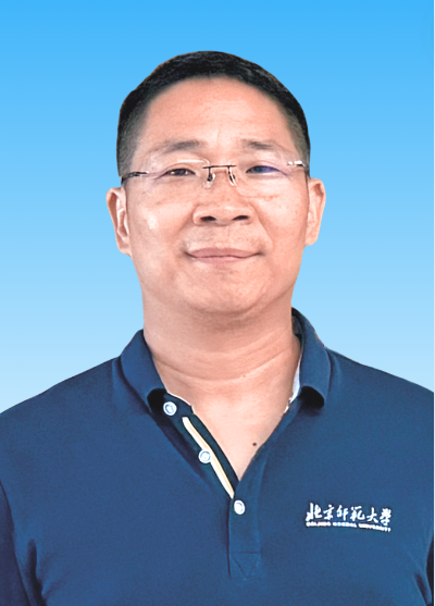 黄小亮.png